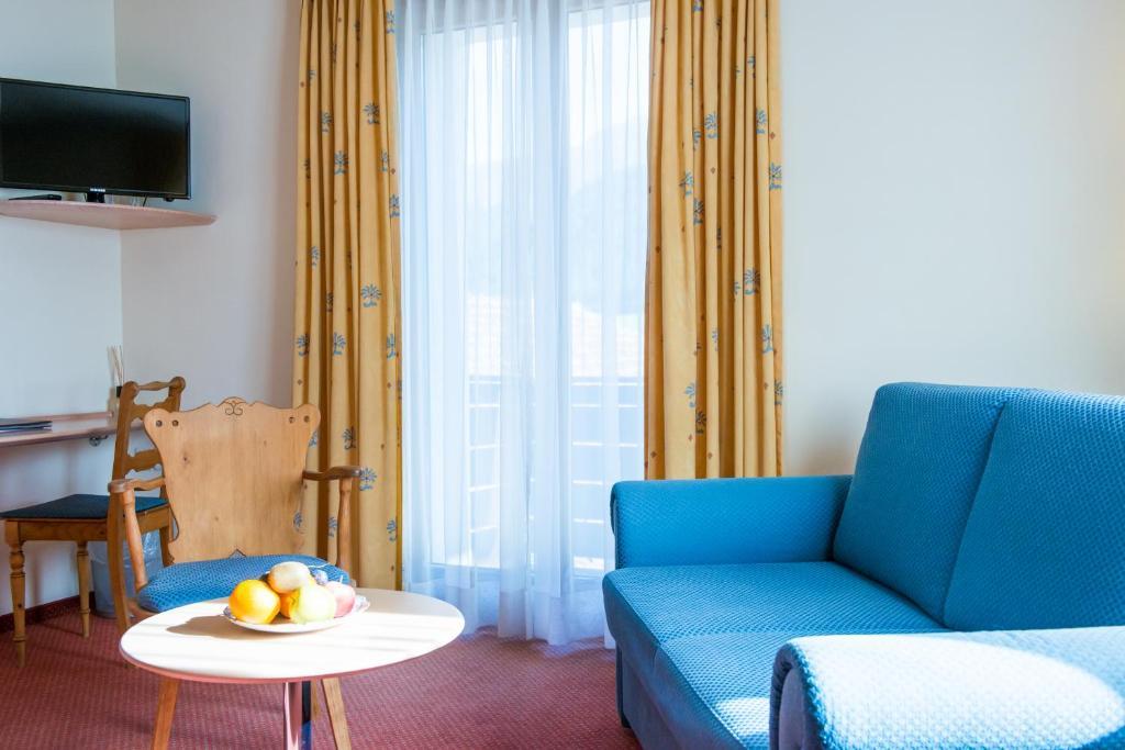 Hotel La Cruna Sedrun Quarto foto